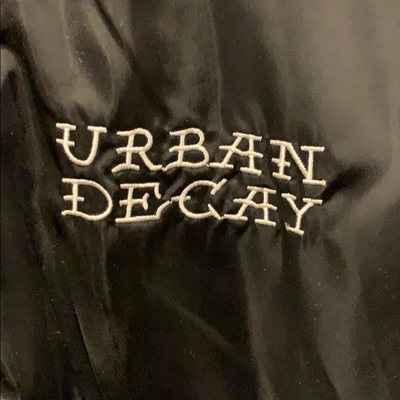 Urban Decay Bomber Jacket Beauty with an Edge - Picture 4 of 16